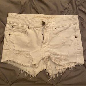 American Eagle Size 2 White Hi-Rise shorts